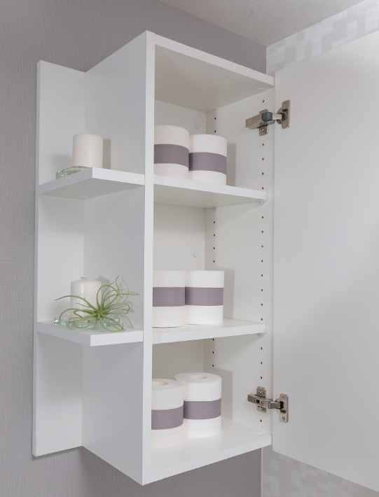 収納に便利な吊戸棚